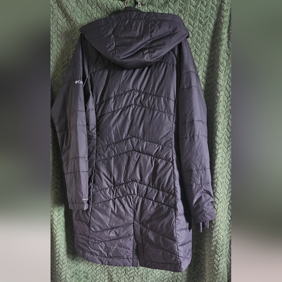 Black Columbia thermal insulated coat, Medium - Picture 5 of 9